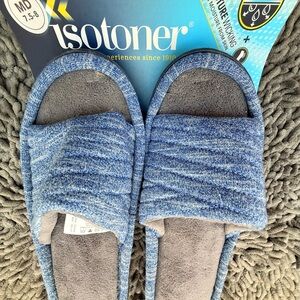 Isoltoner Women's Blue Knit Slide Slippers Sz M (7.5-8)